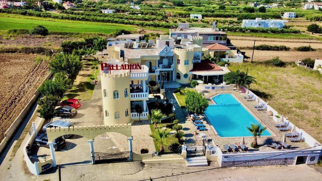 Palladion Hotel 耶奥伊乌波利斯 外观 照片